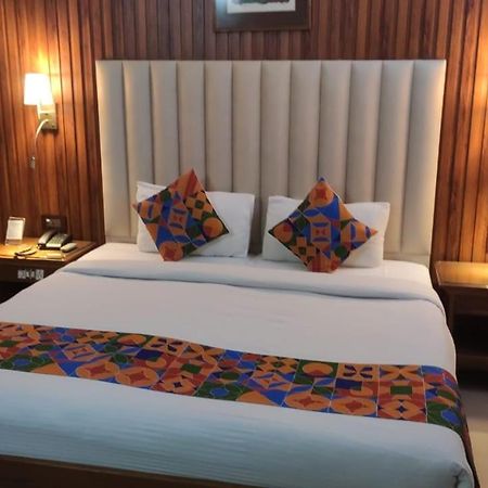 Hotel Conclave Executive New Delhi Eksteriør billede